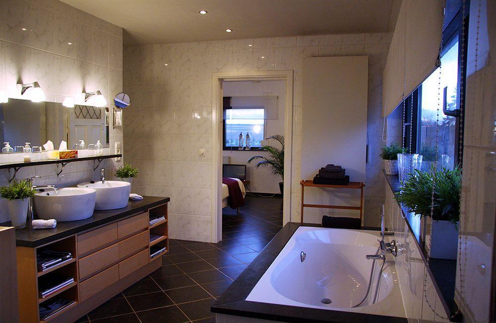 B&B Montenakerhof Riemst Ngoại thất bức ảnh