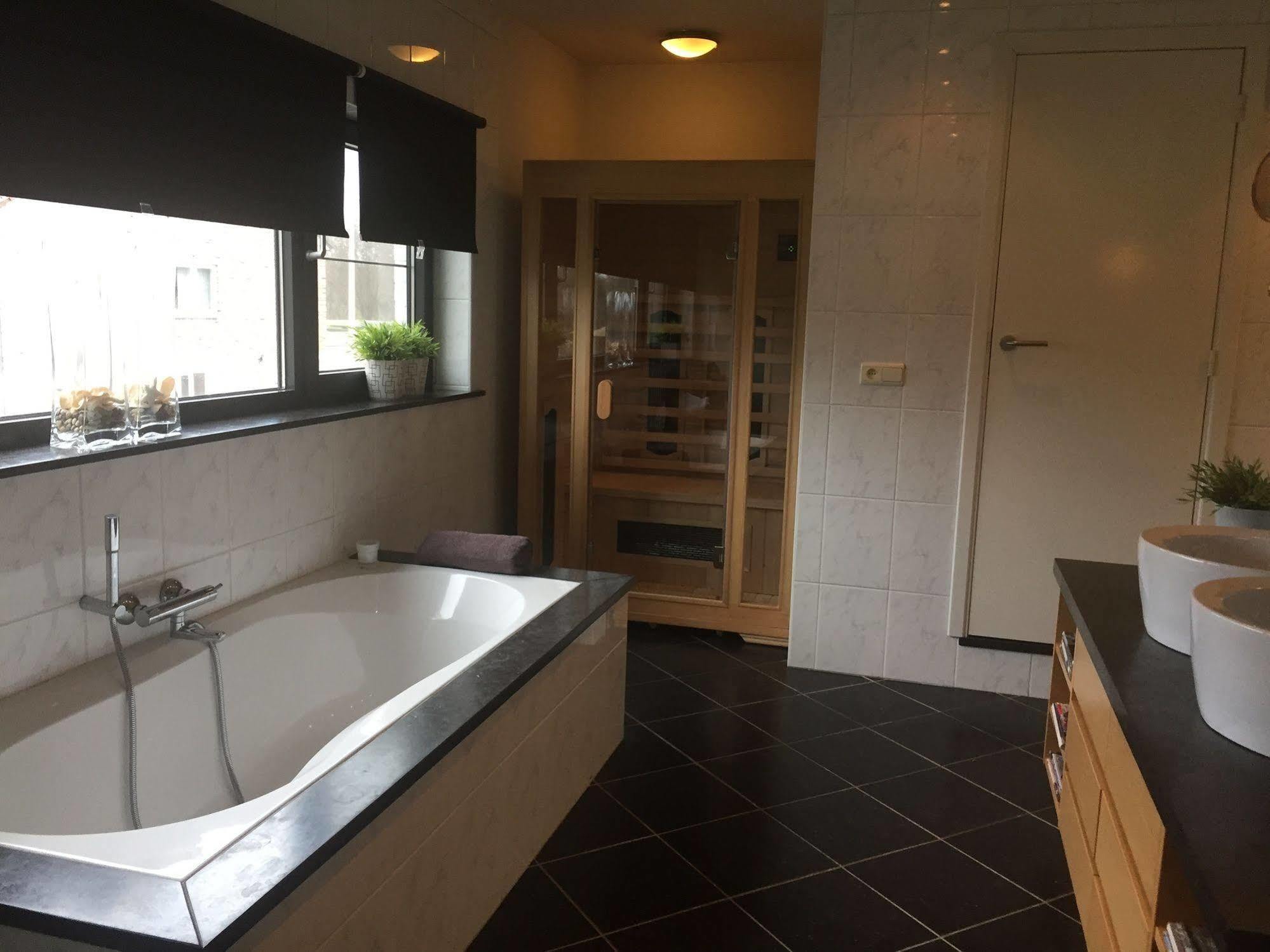 B&B Montenakerhof Riemst Ngoại thất bức ảnh